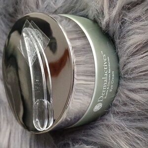 Dermalactives eye cream